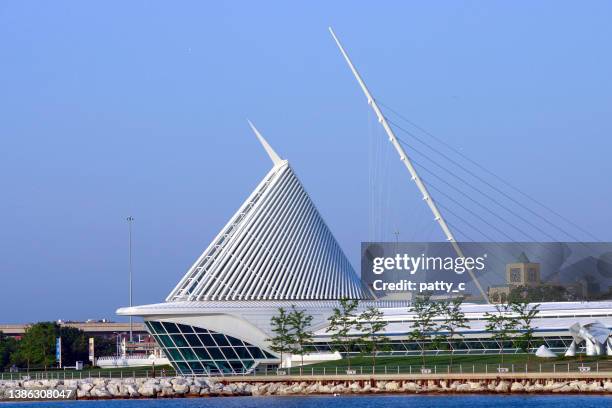 milwaukee art museum - milwaukee art museum stock pictures, royalty-free photos & images