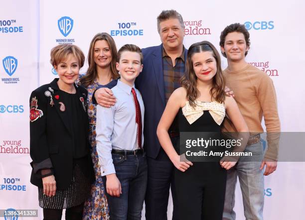 Annie Potts, Zoe Perry, Iain Armitage, Lance Barber, Raegan Revord and Montana Jordan attend the premiere of Warner Bros. 100th Episode of "Young...