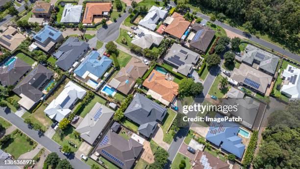 modern australian suburban suburb from the air - queensland - fotografias e filmes do acervo