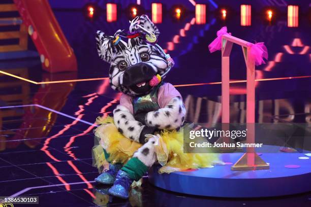 Das Zebra" performs during the first show of the 6th season of "The Masked Singer" at MMC Studios on March 19, 2022 in Cologne, Germany.