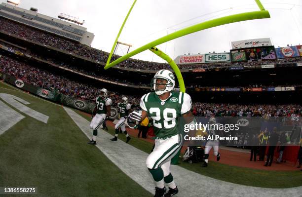 Running Back Curtis Martin of the New York Jets is shown in action during the San Francisco 49ers vs New York Jets game at The Meadowlands on October...