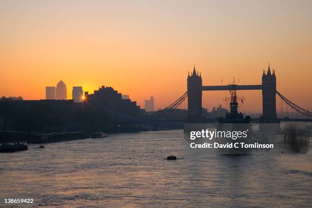 view to tower bridge at sunrise, london - world war ii ship stock pictures, royalty-free photos & images
