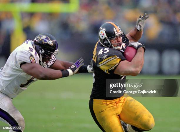 Chris Fuamatu Maafala Pictures Photos and Premium High Res Pictures