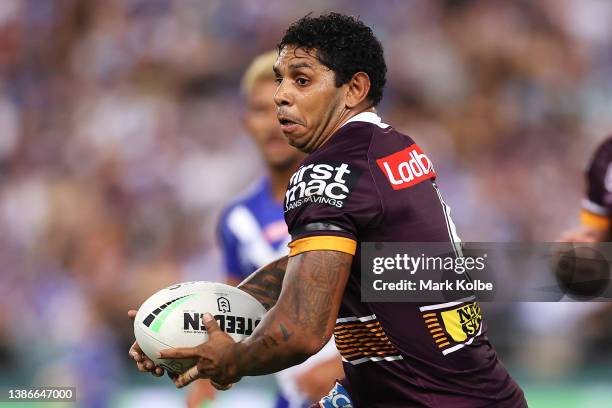 Albert Kelly of the Broncos runs the ball during the round two NRL match between the Canterbury Bulldogs and the Brisbane Broncos at Accor Stadium,...