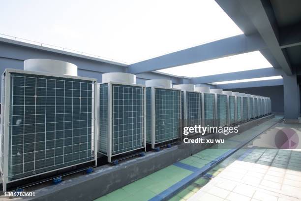 roof air conditioning system - filter and sort stockfoto's en -beelden