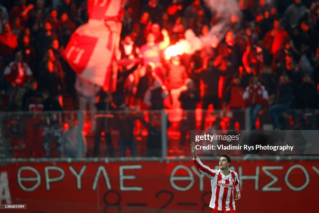 Olympiacos Piraeus v AEK Athens - Superleague Greece