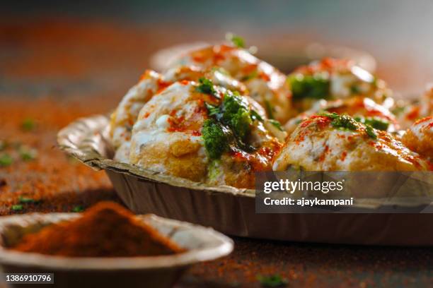 Vade Food Rounded 2,493 Vada Food Stock Photos, High-Res Pictures, and Images - Getty Images