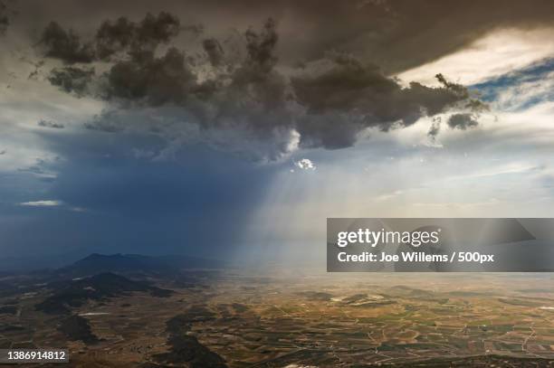 sunrays and shadows,scenic view of landscape against sky,spanien,spain - spanien stock pictures, royalty-free photos & images