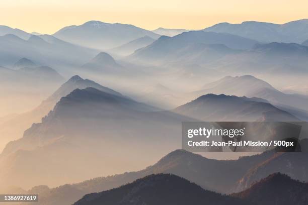layers and rays,scenic view of mountains against sky during sunset,france - alpes maritimes foto e immagini stock