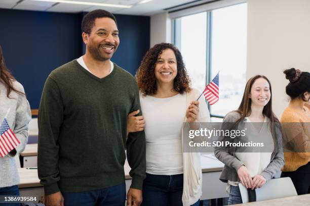 celebrating class - student visa stockfoto's en -beelden