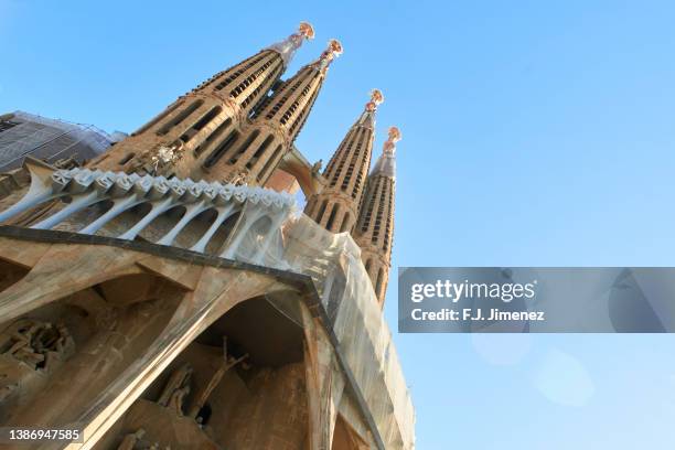 detail of the sagrada familia in barcelona - antoni gaudí stock pictures, royalty-free photos & images