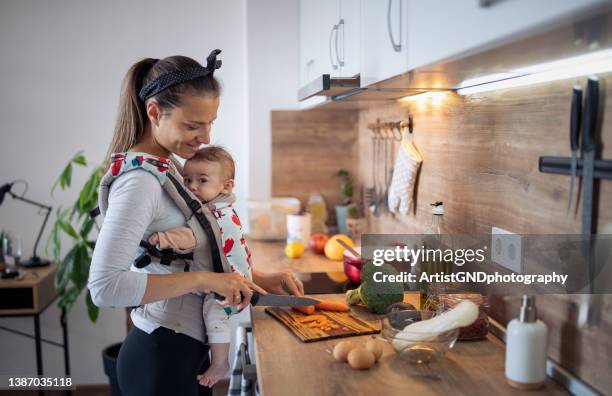 Cooking With Baby 919 Cooking Baby Food Stock Photos, High-Res Pictures, and Images ...