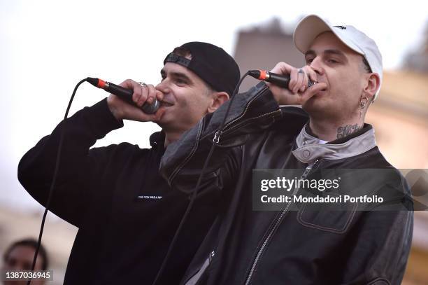 Davide Group Rapper 130 Luca Gemello Stock Photos, High-Res Pictures, and Images - Getty Images