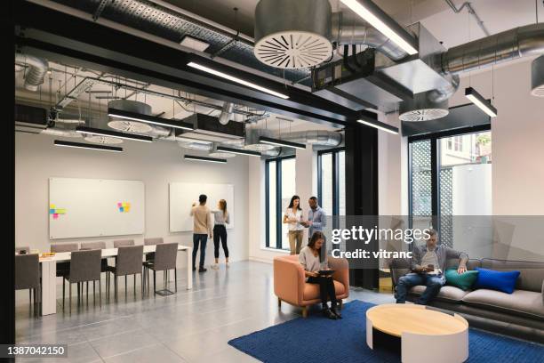 business meeting - hospitality lounge at the longines global champions tour of london stockfoto's en -beelden