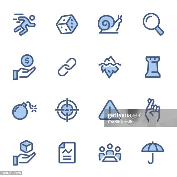 stockillustraties, clipart, cartoons en iconen met risk management & insurance - pixel perfect blue line icons - ijsberg ijsformatie