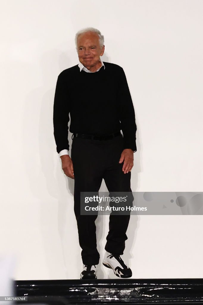 Ralph Lauren Fall 2022 Fashion Show - Runway