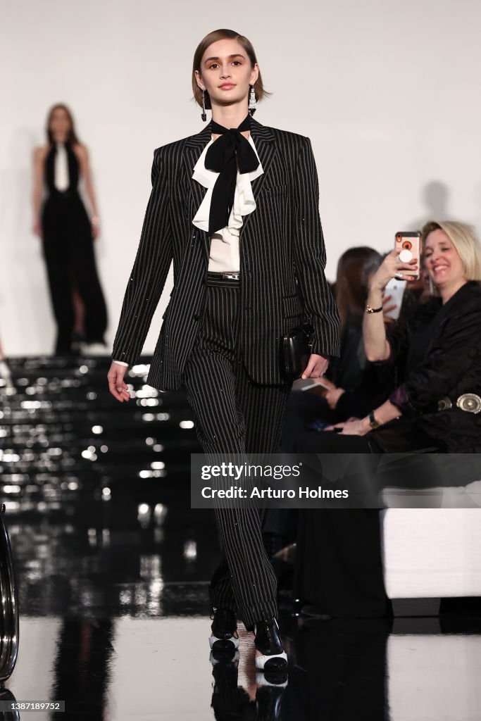 Ralph Lauren Fall 2022 Fashion Show - Runway