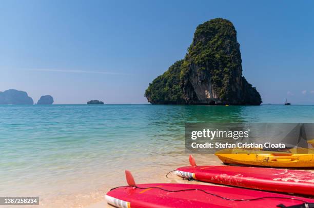 kayaks on the railay beach, thailand - krabi stock pictures, royalty-free photos & images