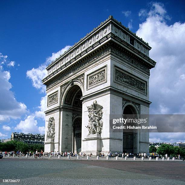 arc de triomphe & place charles-de-gaulle, paris - champs elysees quarter stock pictures, royalty-free photos & images