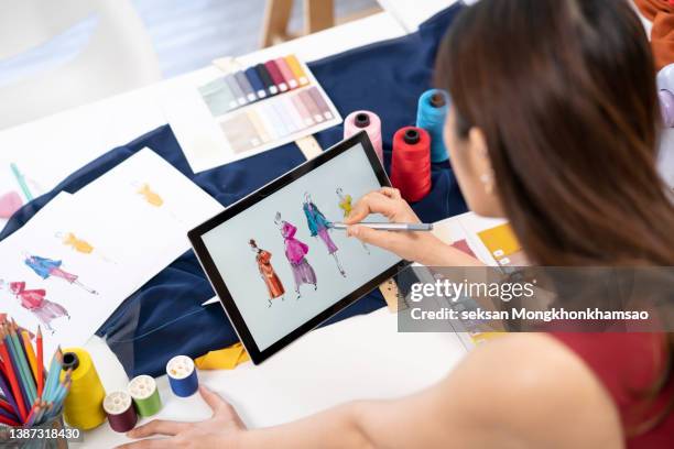 this design just inspired me to do a short sleeve dress - industrie de la mode photos et images de collection