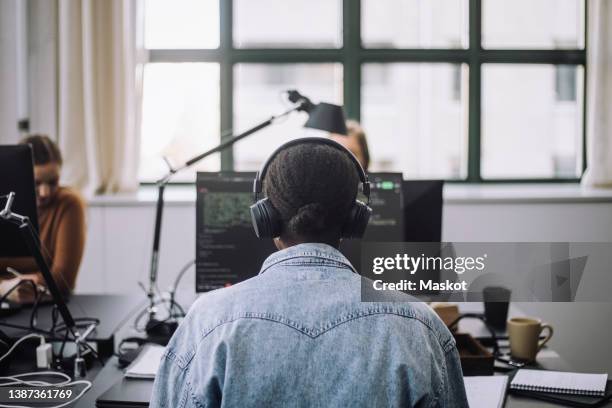 7,343 Computer Coding Woman Stock Photos, High-Res Pictures, and Images ...