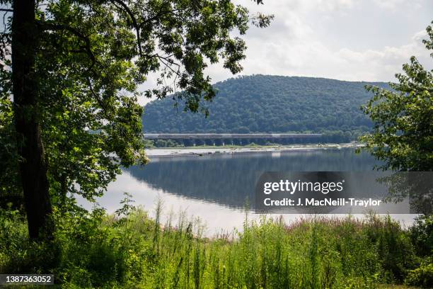 rockville rail bridge - susquehanna river stock pictures, royalty-free photos & images