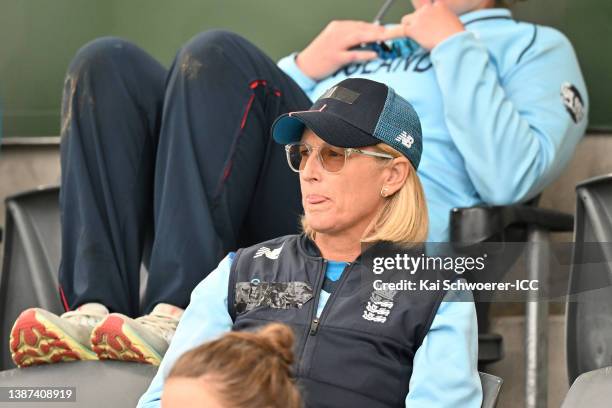 England coach Lisa Keightley looks on during the 2022 ICC Women's Cricket World Cup match between England and Pakistan at Hagley Oval on March 24,...