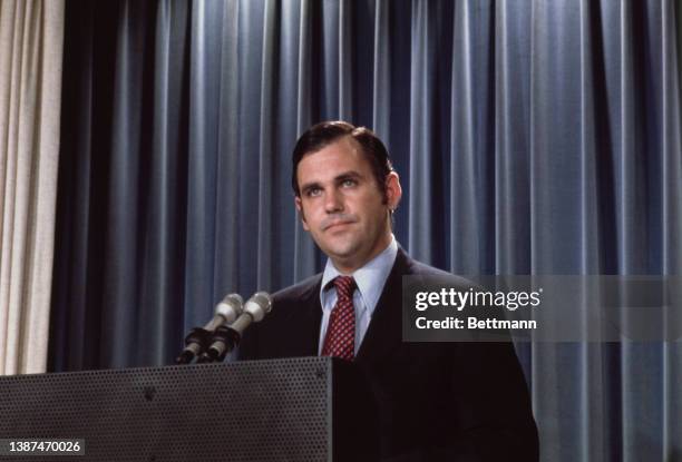 American White House Press Secretary Ron Ziegler announces to the press the resignations of two White House aides, during a press conference at the...