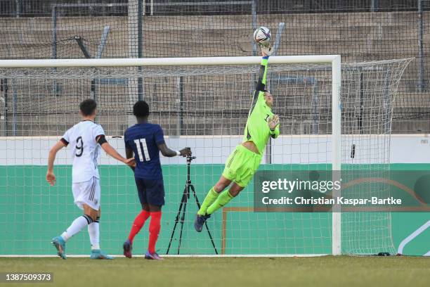 Mio Backhaus of Germany in action during the international friendly match between Germany U18 and France U18 at GAZI-Stadion on March 24, 2022 in...