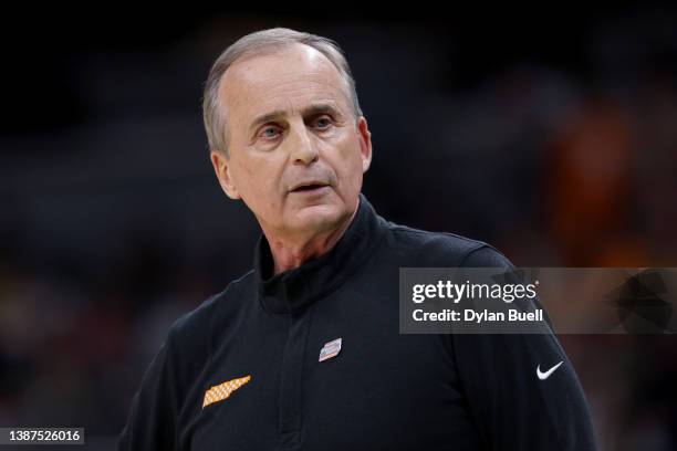 Head coach Rick Barnes of the Tennessee Volunteers looks on during the game against the Michigan Wolverines during the second round of the 2022 NCAA...