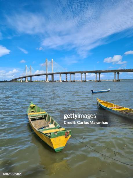boats moored on the sergipe river in aracaju - brasil sergipe aracaju foto e immagini stock