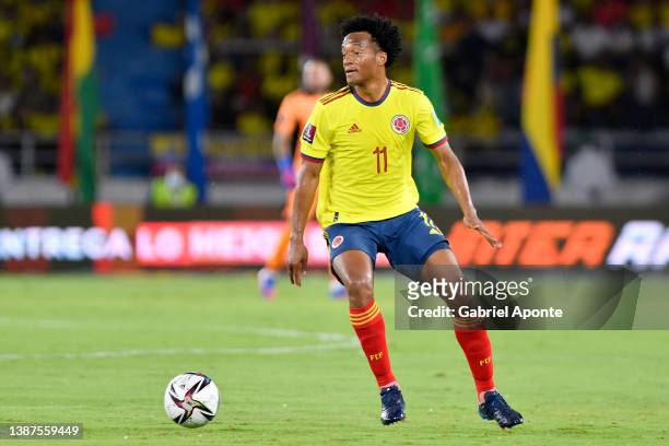 Juan Cuadrado of Colombia of Colombia drives the ball during a match between Colombia and Bolivia as part of FIFA World Cup Qatar 2022 Qualifier on...