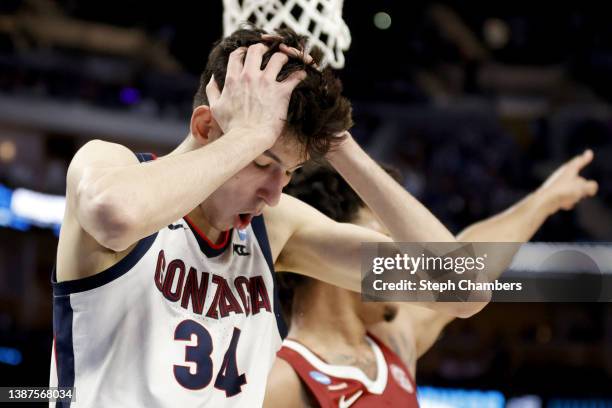 Chet Holmgren of the Gonzaga Bulldogs reacts against the Arkansas Razorbacks in the Sweet Sixteen round game of the 2022 NCAA Men's Basketball...