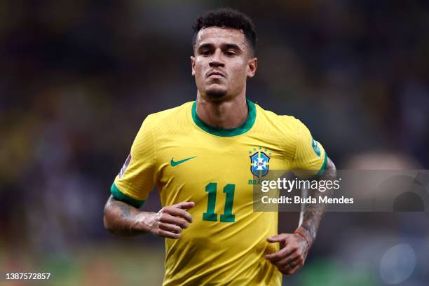 Philippe Coutinho of Brazil gestures during a match between Brazil and Chile as part of FIFA World Cup Qatar 2022 Qualifier on March 24, 2022 in Rio...