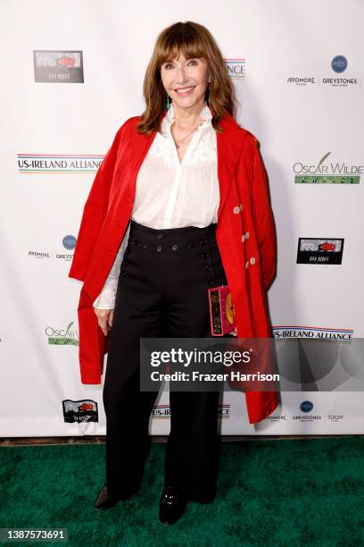 Mary Steenburgen attends US-Ireland Alliance's 16th Annual Oscar Wilde Awards at The Ebell Club of Los Angeles on March 24, 2022 in Los Angeles,...