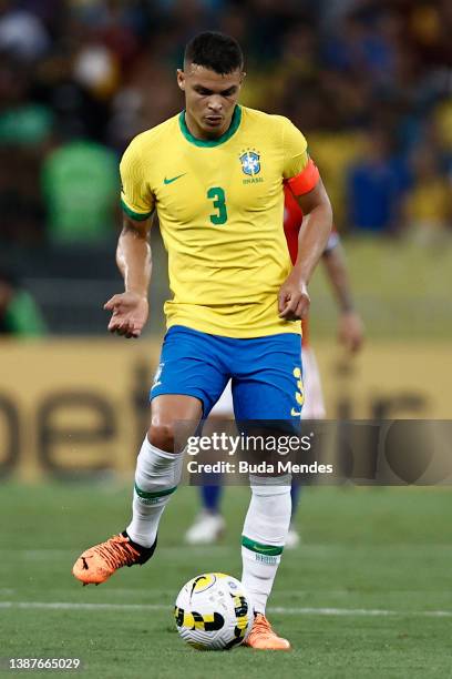 Thiago Silva of Brazil controls the ball during a match between Brazil and Chile as part of FIFA World Cup Qatar 2022 Qualifier on March 24, 2022 in...