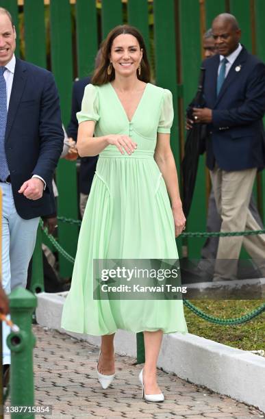 Catherine, Duchess of Cambridge enjoying the Junkanoo carnival atmosphere with Prince William, Duke of Cambridge on March 25, 2022 in Nassau,...