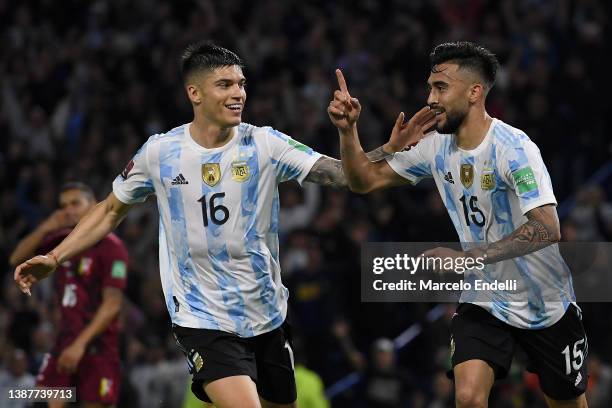 Nicolás Gonzalez of Argentina celebrates with teammates after scoring the first goal of his team during the FIFA World Cup Qatar 2022 qualification...