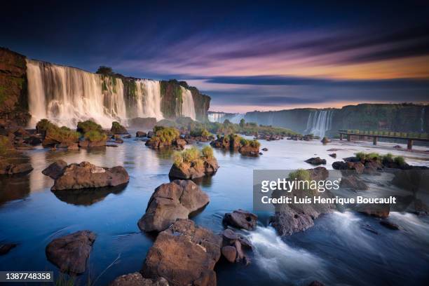iguazu falls & long exposure - イグアス国立公園 ストックフォトと画像