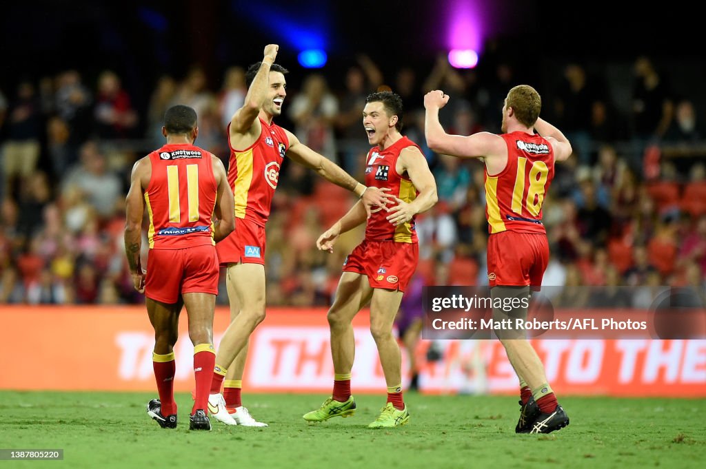 AFL Rd 2 - Gold Coast v Melbourne