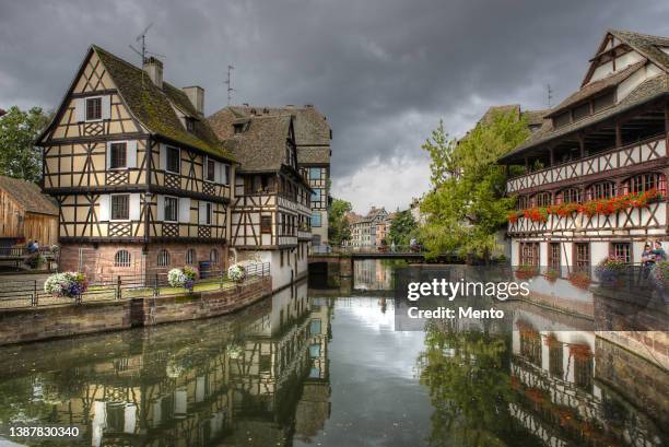 strasbourg. - strasburgo stockfoto's en -beelden