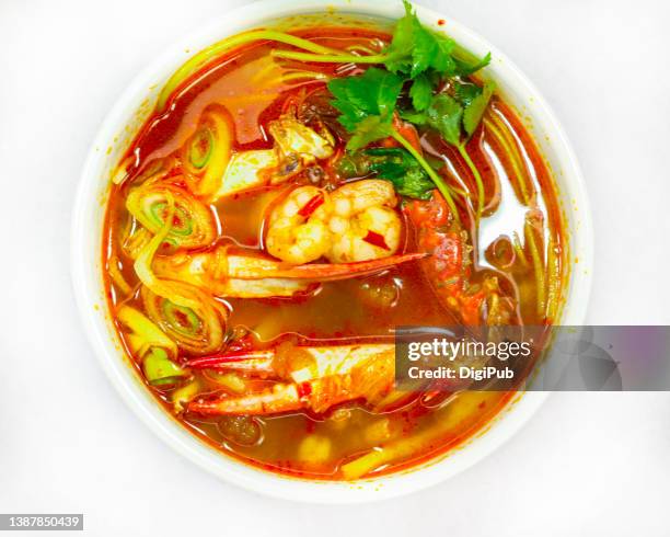 seafood hotchpotch, hodgepodge, szechwan mala flavor (chili hot and tongue-numbing) - chilli crab stock pictures, royalty-free photos & images