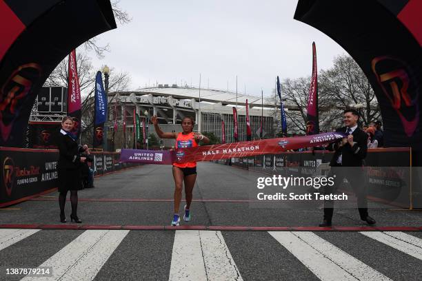 Hirut Guangul wins the women's United Airlines Rock 'N' Roll Running Series Half Marathon on March 26, 2022 in Washington, DC.