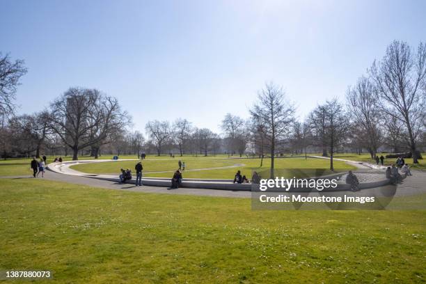 princess diana memorial fountain at hyde park in city of westminster, london - princess diana memorial fountain stock pictures, royalty-free photos & images