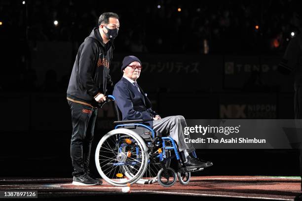 Former Yomiuri Giants head coach Shigeo Nagashima appears prior to the game between Chunichi Dragons and Yomiuri Giants at Tokyo Dome on March 25,...