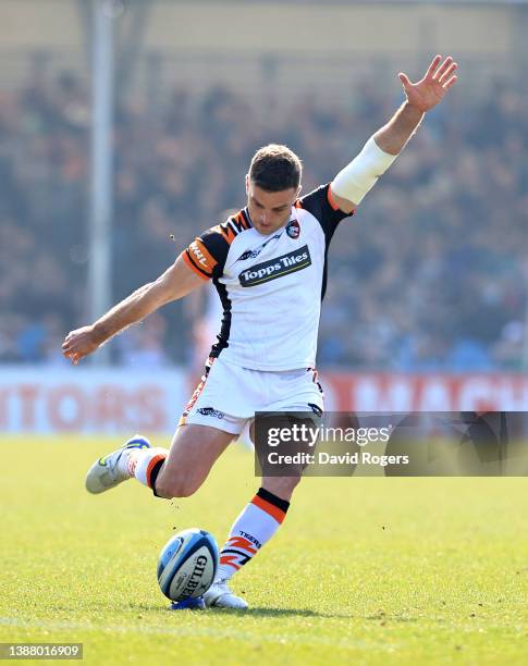 George Ford of Leicester Tigers kicks a conversion during the Gallagher Premiership Rugby match between Exeter Chiefs and Leicester Tigers at Sandy...
