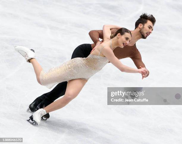 Gabriella Papadakis and Guillaume Cizeron of France compete in the Ice Dance Free Dance event during day 4 of the ISU World Figure Skating...