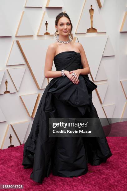 Maddie Ziegler attends the 94th Annual Academy Awards at Hollywood and Highland on March 27, 2022 in Hollywood, California.