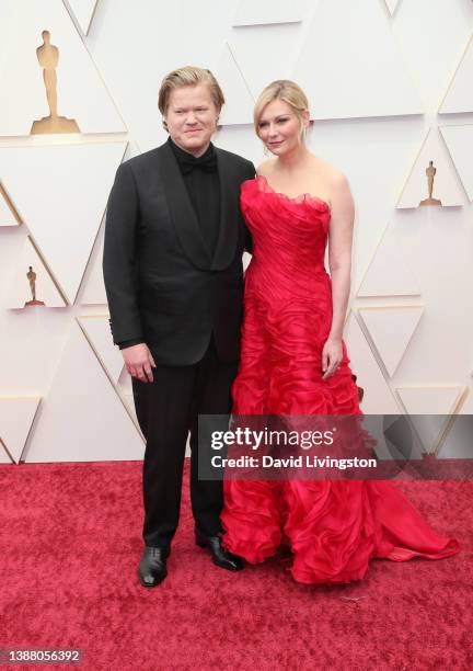 Jesse Plemons and Kirsten Dunst attend the 94th Annual Academy Awards at Hollywood and Highland on March 27, 2022 in Hollywood, California.