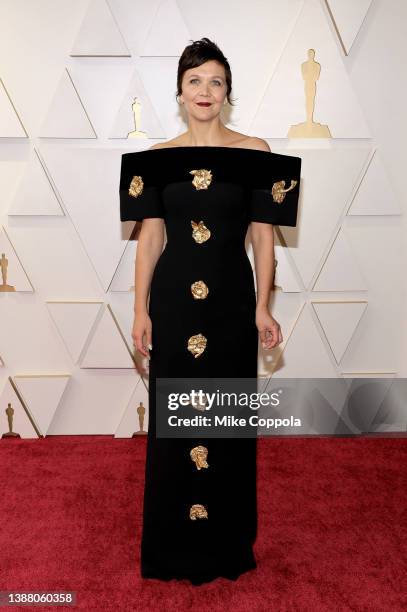 Maggie Gyllenhaal attends the 94th Annual Academy Awards at Hollywood and Highland on March 27, 2022 in Hollywood, California.